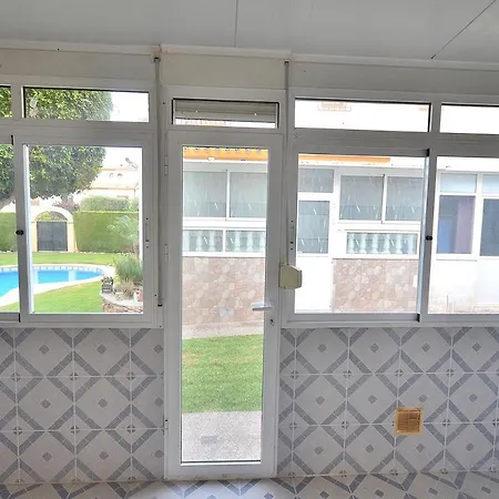 Holiday home Agradable Adosado Con Piscina, Duchas Hidromasaje *