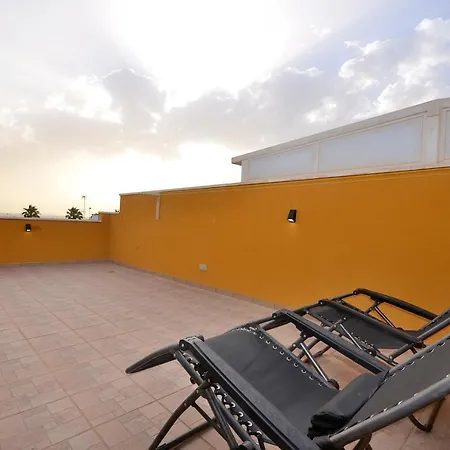 Holiday home Agradable Adosado Con Piscina, Duchas Hidromasaje Torrevieja