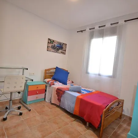 Holiday home Agradable Adosado Con Piscina, Duchas Hidromasaje