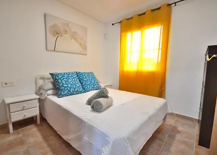 Nyaraló Agradable Adosado Con Piscina, Duchas Hidromasaje *