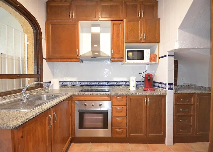 Agradable Adosado Con Piscina, Duchas Hidromasaje Nyaraló *