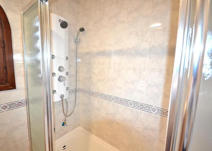 Agradable Adosado Con Piscina, Duchas Hidromasaje * Torrevieja