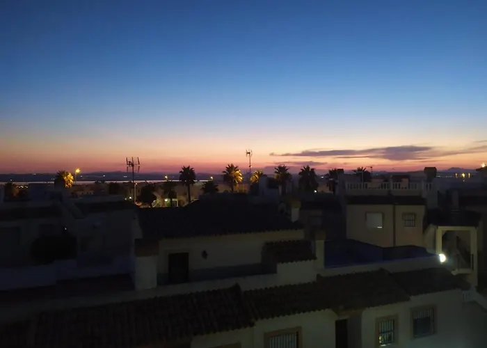 Nyaraló Agradable Adosado Con Piscina, Duchas Hidromasaje Torrevieja